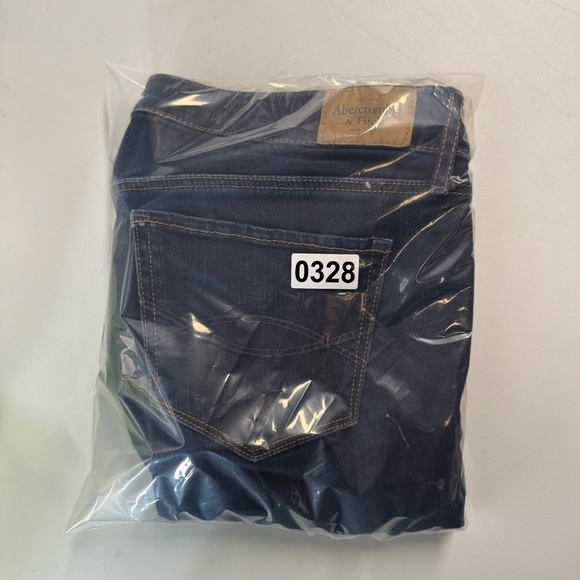 Abercrombie and Fitch Jeans Womens 29 Blue Skinny Low Rise Dark Wash Stretch - Picture 13 of 13